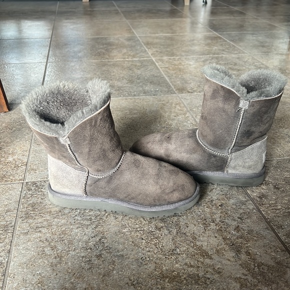 UGGS women Australia gray size 6 - Picture 7 of 9